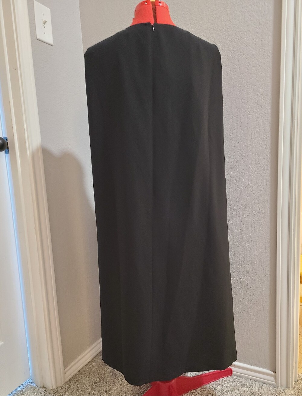 Ralph Lauren Purple Label Black Long-Sleeve Sheath Dress - Picture 3 of 8